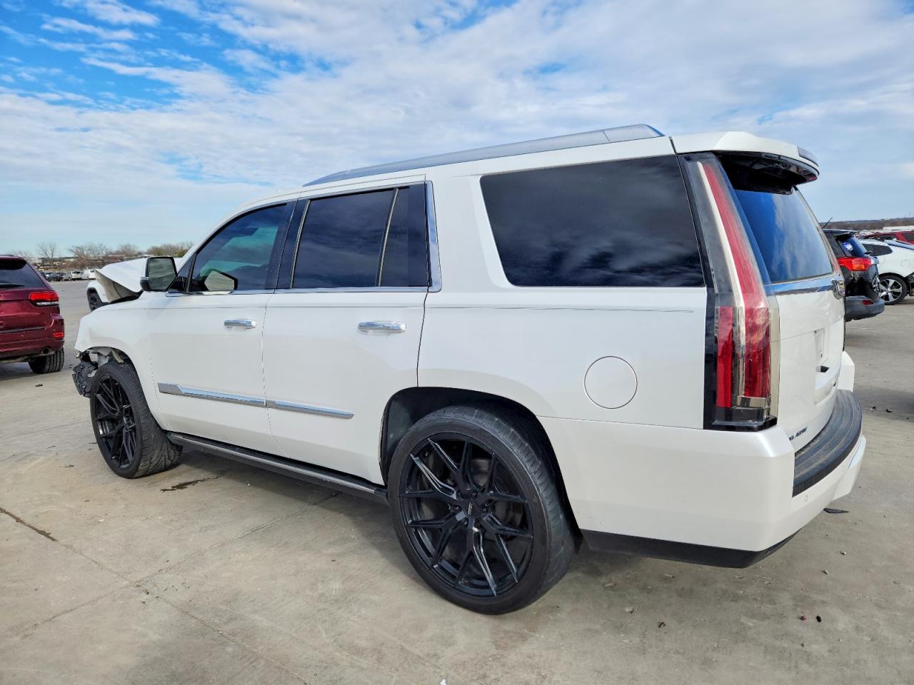 2016 CADILLAC ESCALADE PREMIUM photo 2
