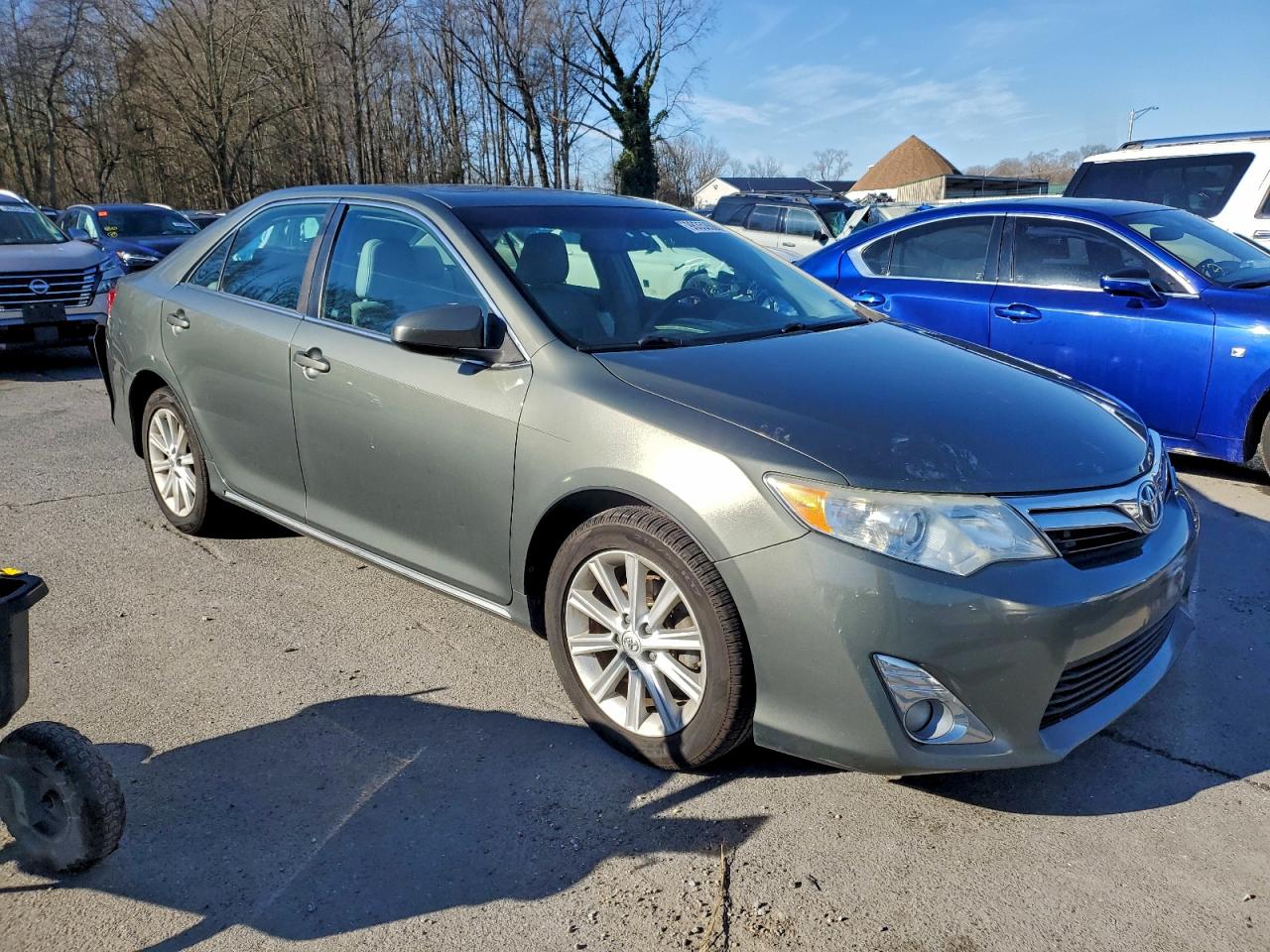 2013 TOYOTA CAMRY L photo 4