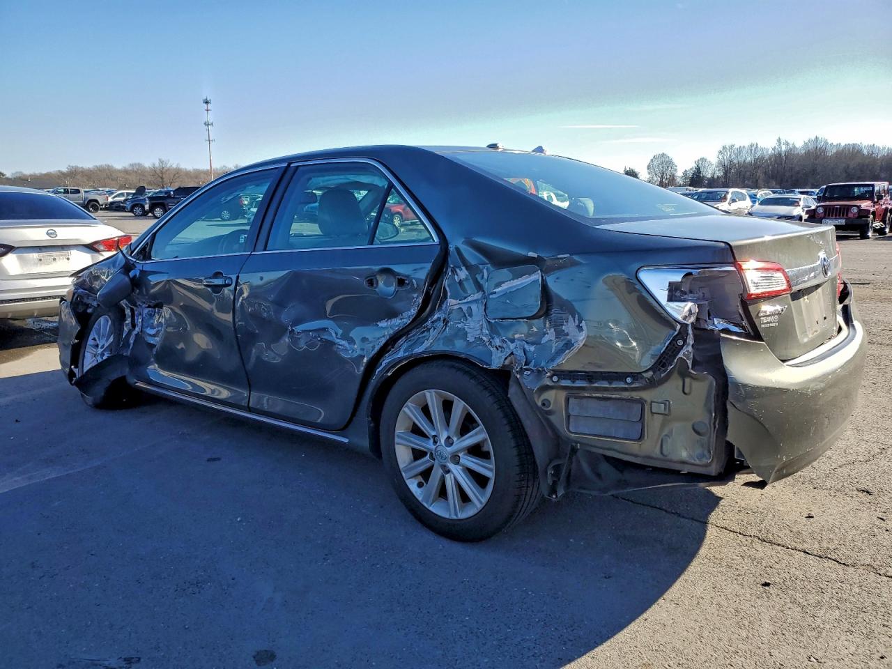 2013 TOYOTA CAMRY L photo 2