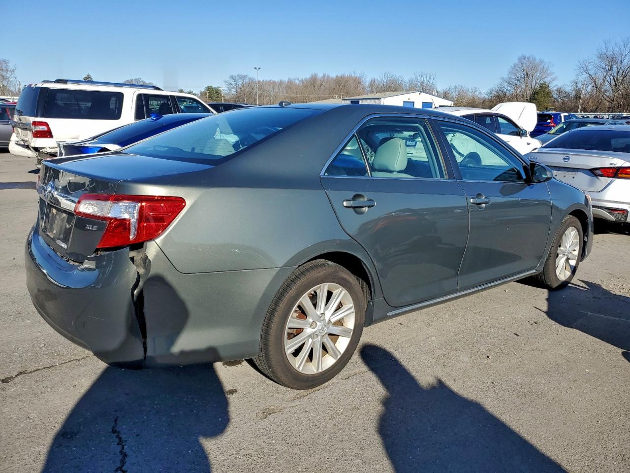 2013 TOYOTA CAMRY L photo 3