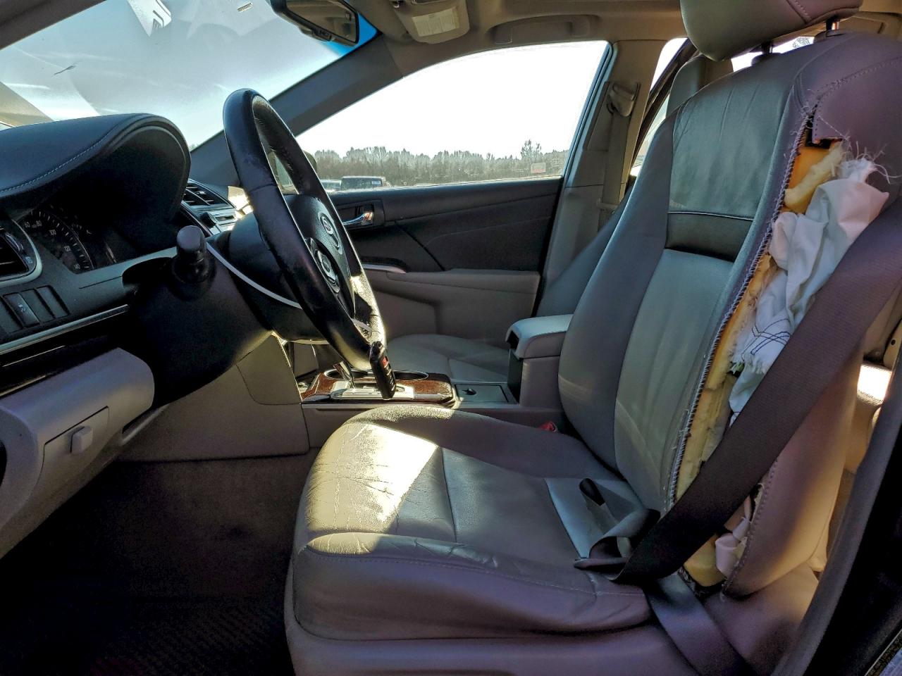 2013 TOYOTA CAMRY L photo 7