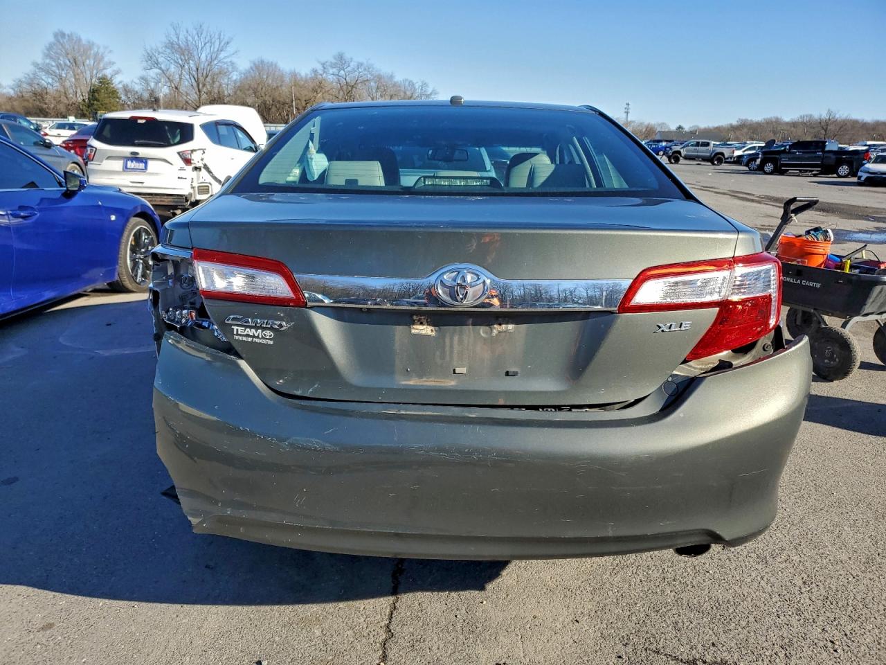 2013 TOYOTA CAMRY L photo 6
