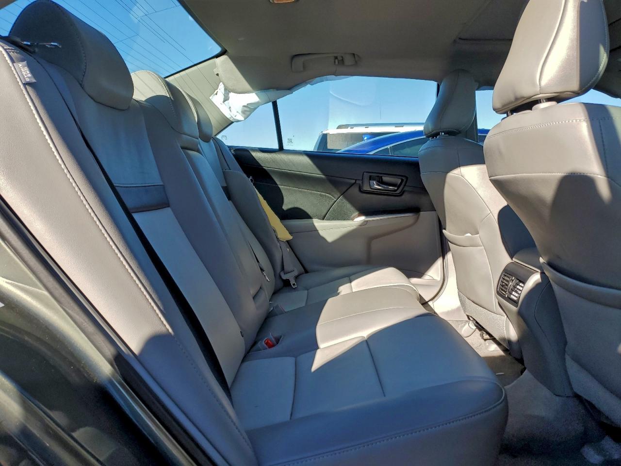 2013 TOYOTA CAMRY L photo 10