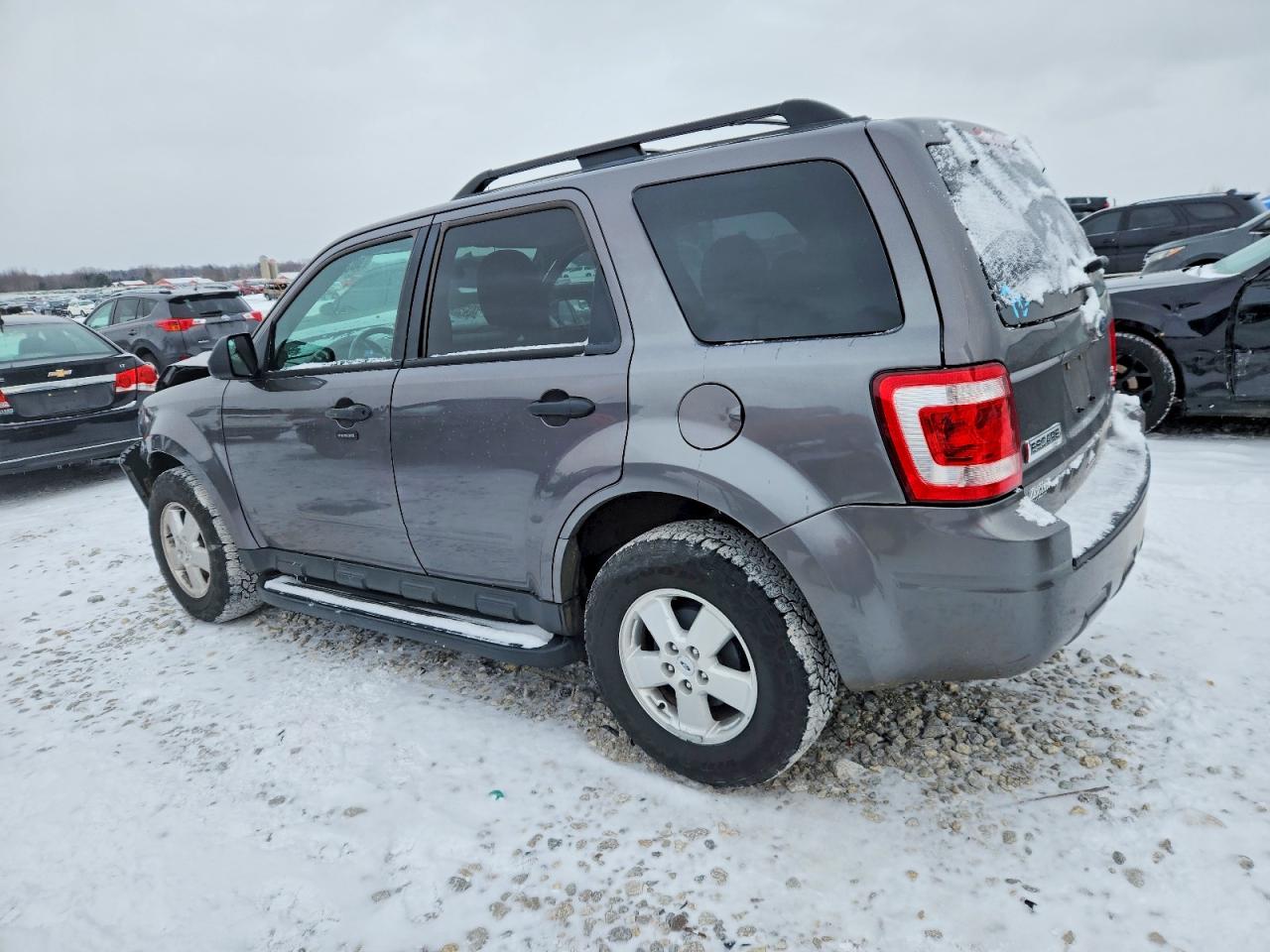 2012 FORD ESCAPE XLT photo 2