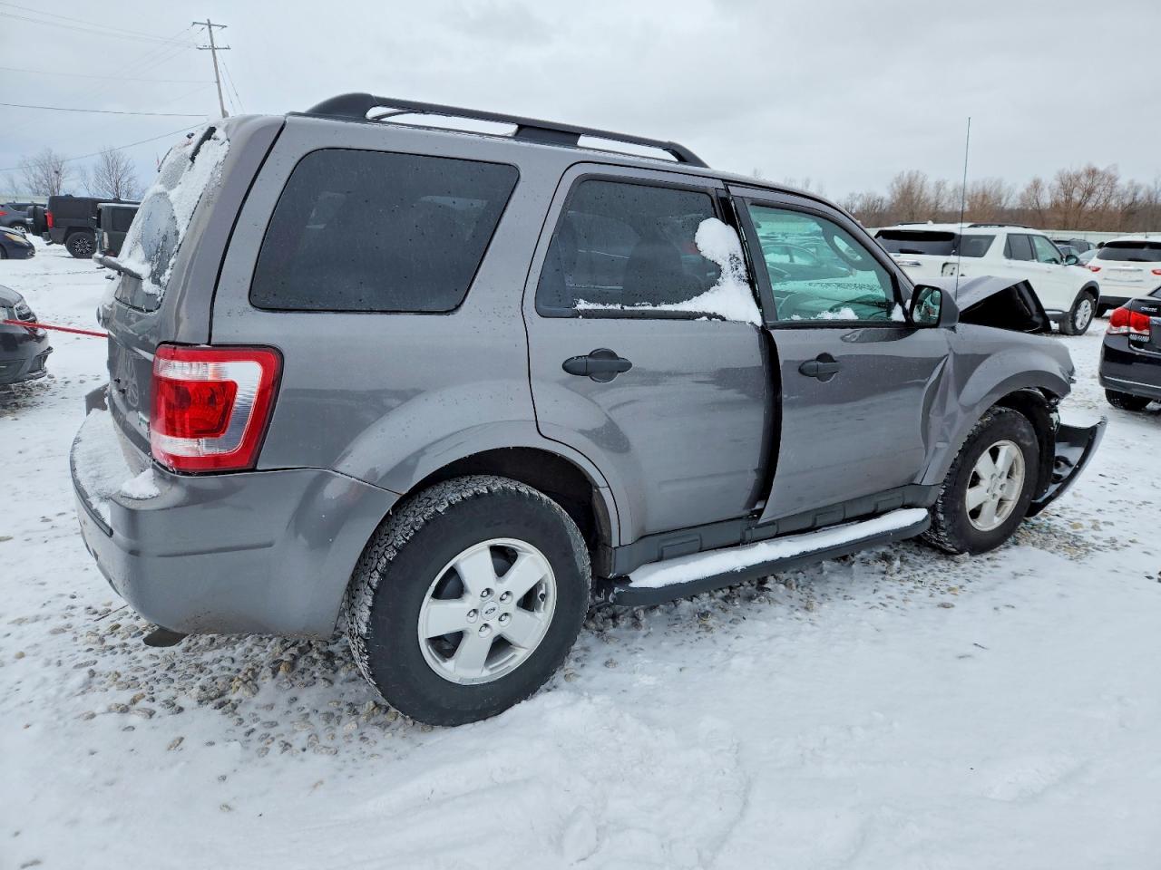 2012 FORD ESCAPE XLT photo 3