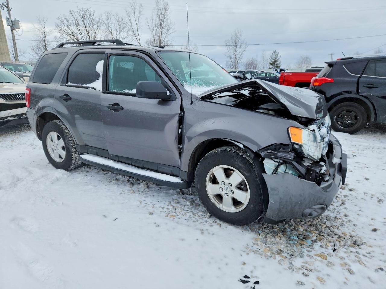 2012 FORD ESCAPE XLT photo 4
