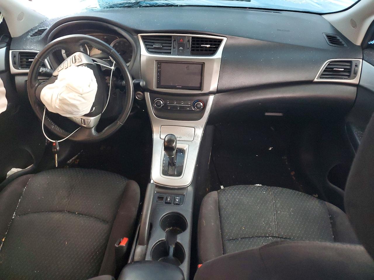 2015 NISSAN SENTRA S photo 8