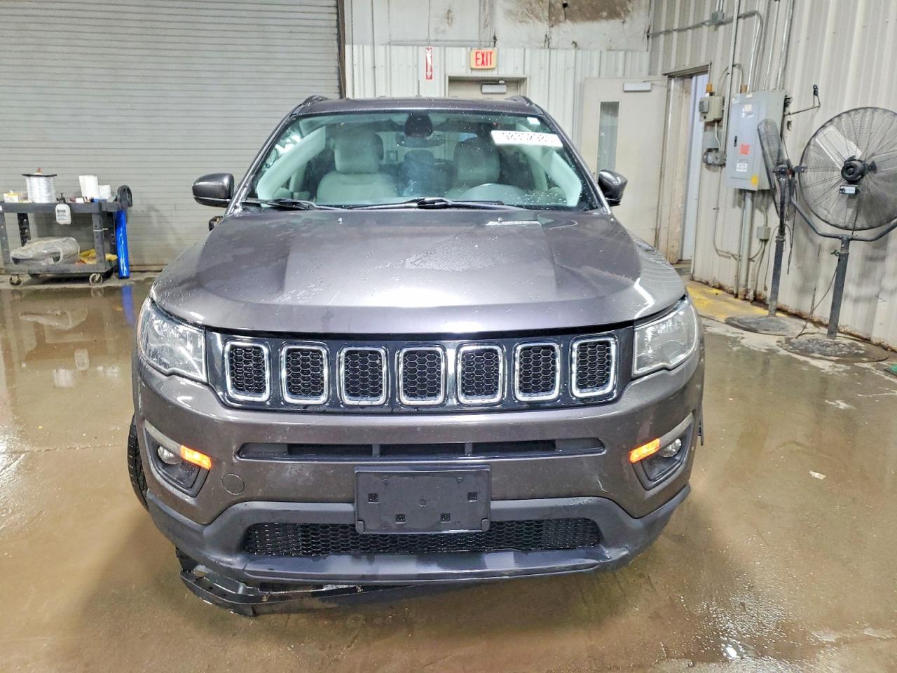 2017 JEEP COMPASS LATITUDE photo 13