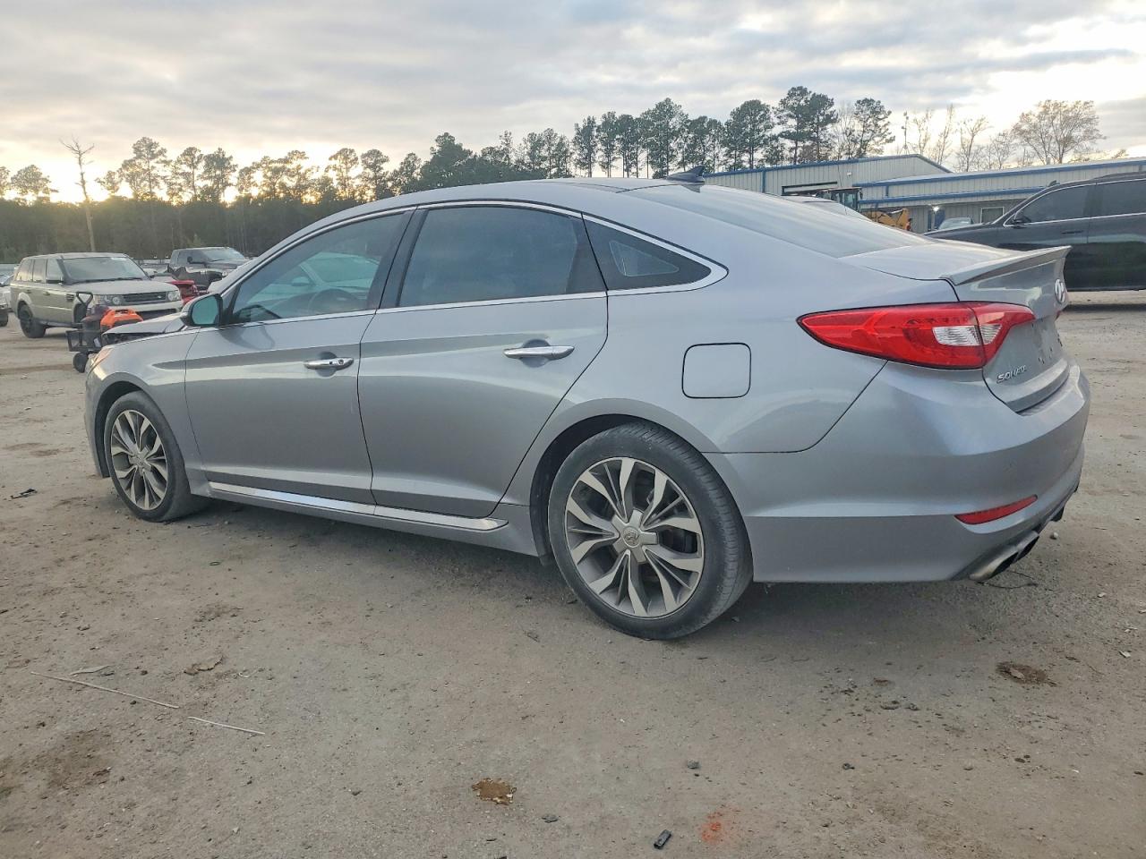 2015 HYUNDAI SONATA SPORT photo 2