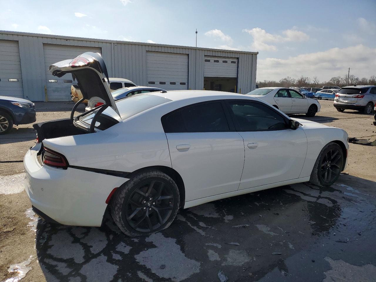 2020 DODGE CHARGER SXT photo 3