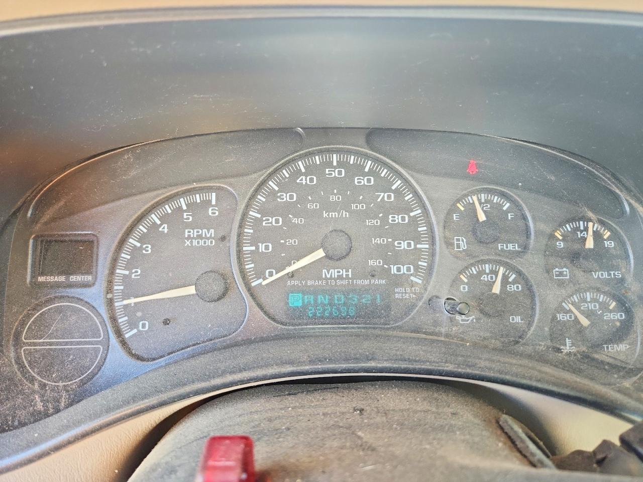 2002 CHEVROLET SILVERADO C1500 photo 9