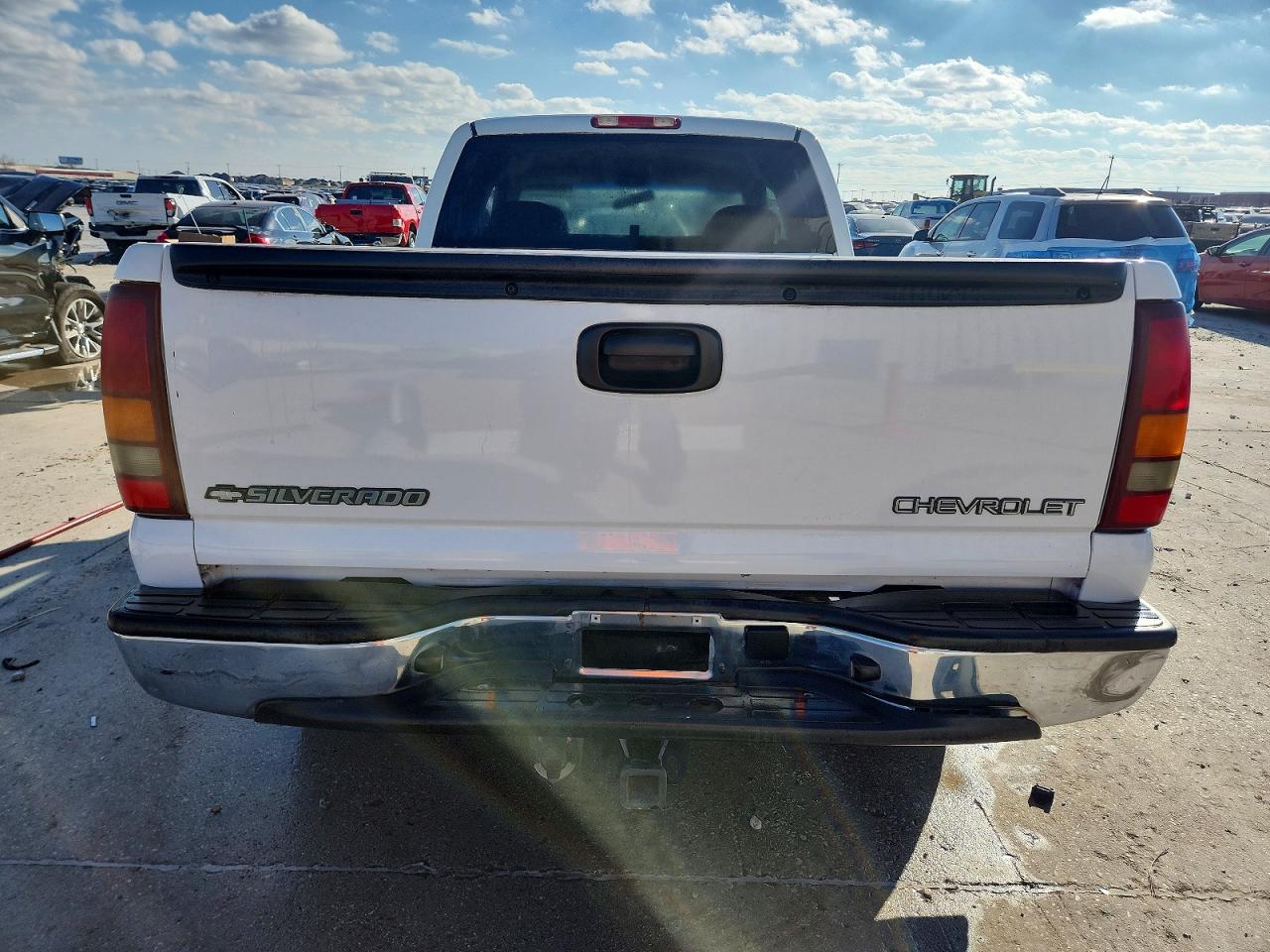 2002 CHEVROLET SILVERADO C1500 photo 6