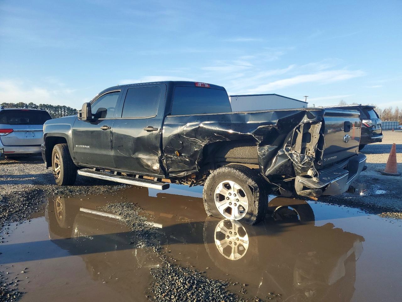 2014 CHEVROLET SILVERADO C1500 LT photo 2