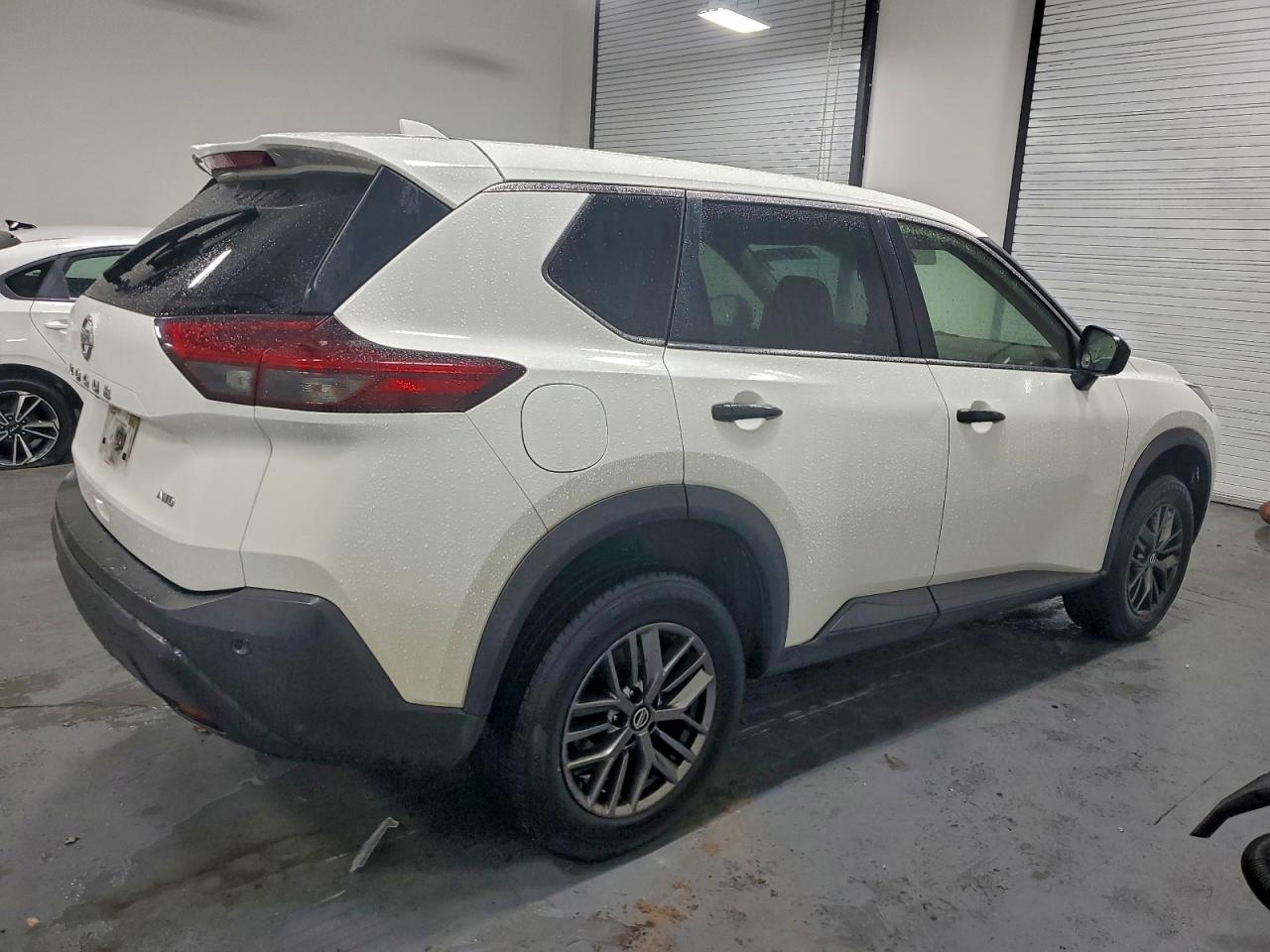 2021 NISSAN ROGUE S photo 3