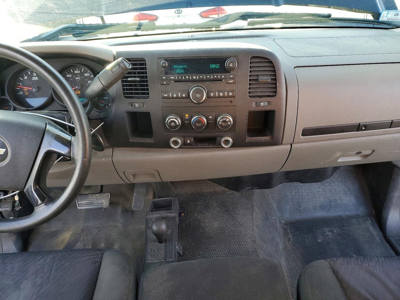 2010 CHEVROLET SILVERADO K1500 photo 8