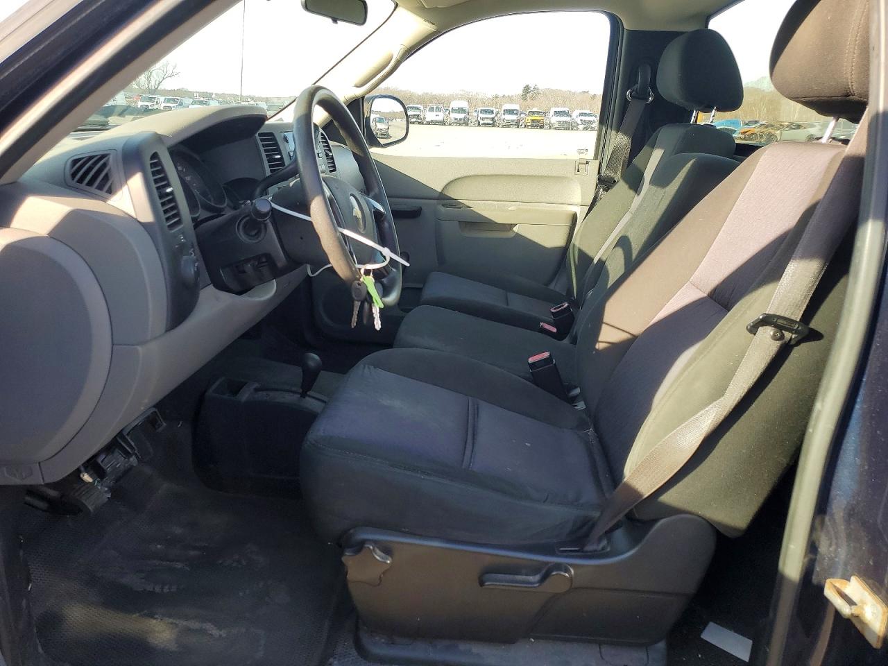 2010 CHEVROLET SILVERADO K1500 photo 7