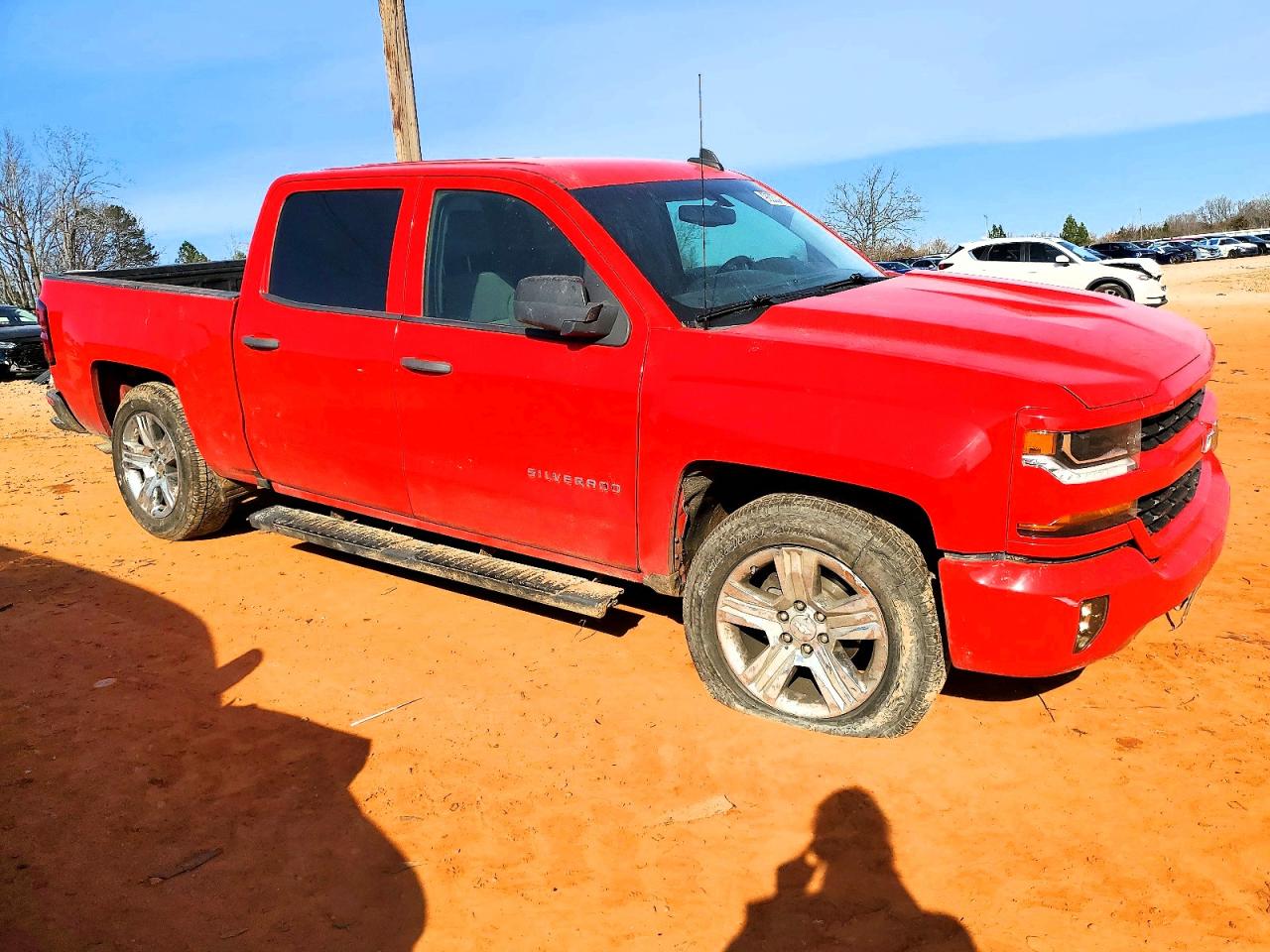 2018 CHEVROLET SILVERADO K1500 CUSTOM photo 4