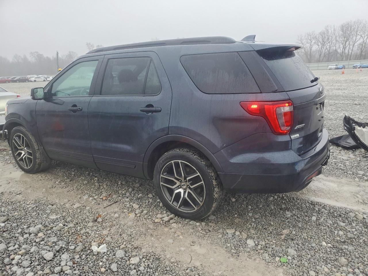 2017 FORD EXPLORER SPORT photo 2