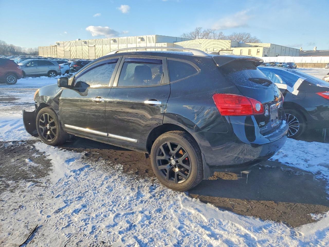 2013 NISSAN ROGUE S photo 2