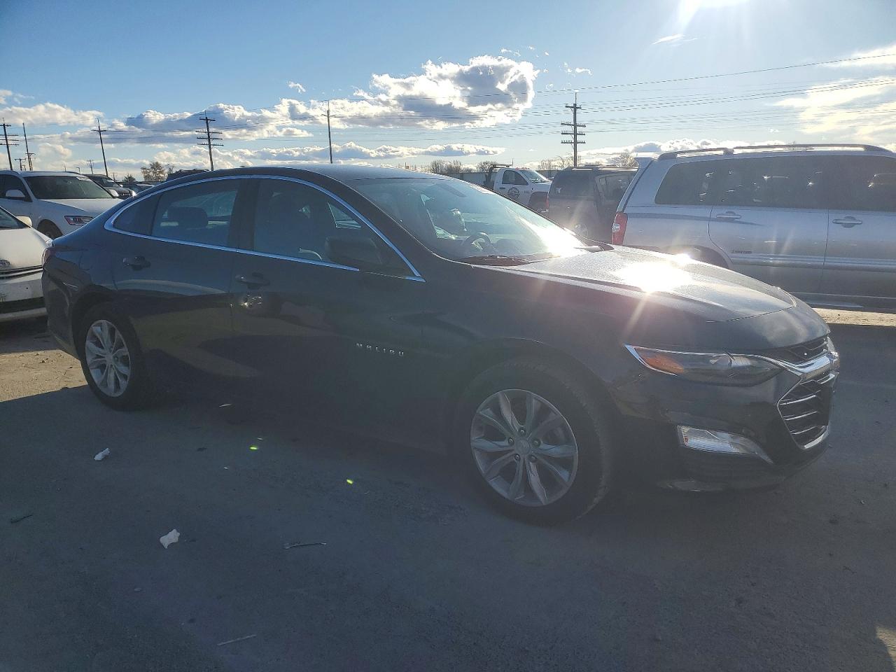 2020 CHEVROLET MALIBU LT photo 4