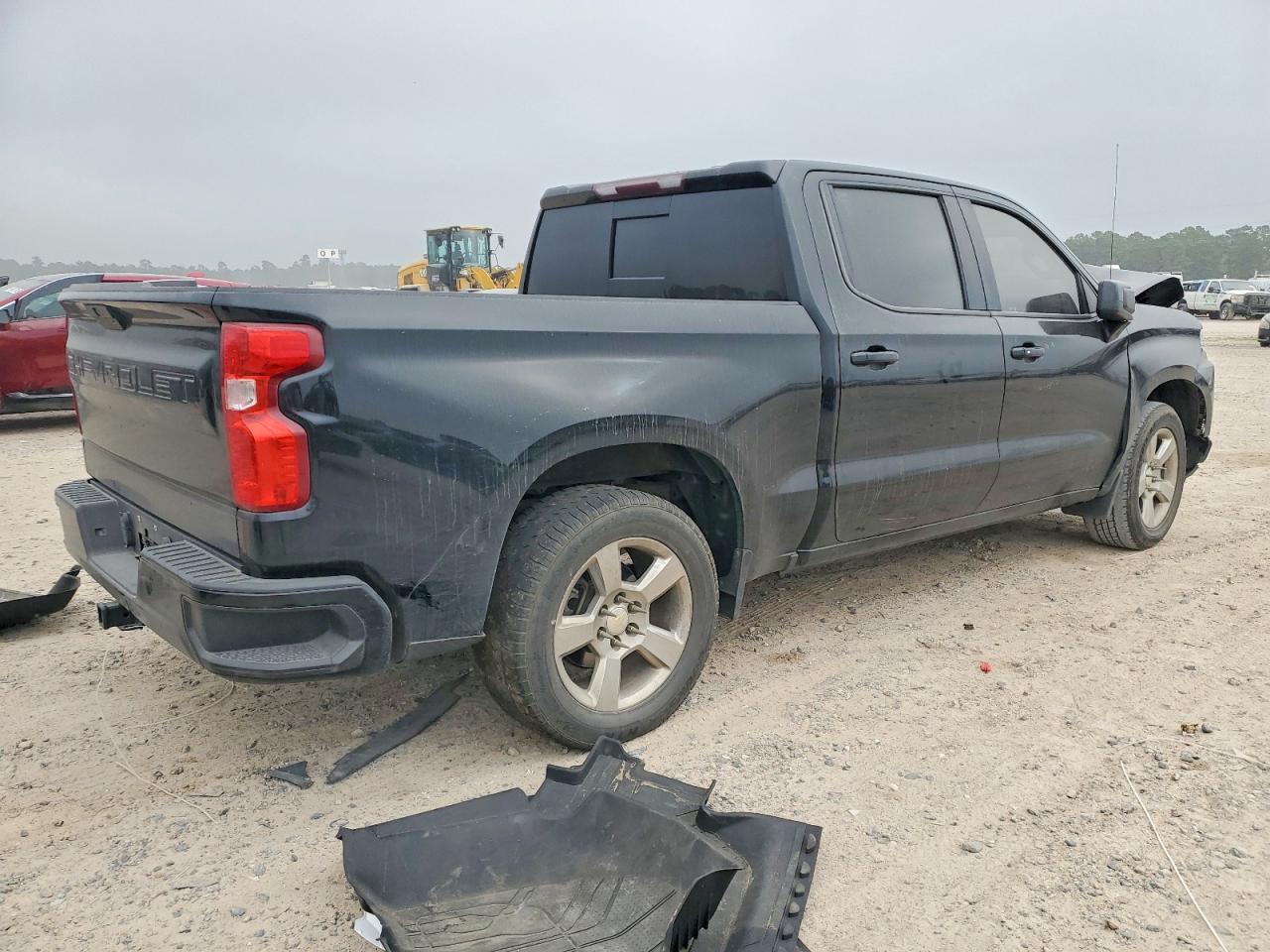 2020 CHEVROLET SILVERADO C1500 LT photo 3