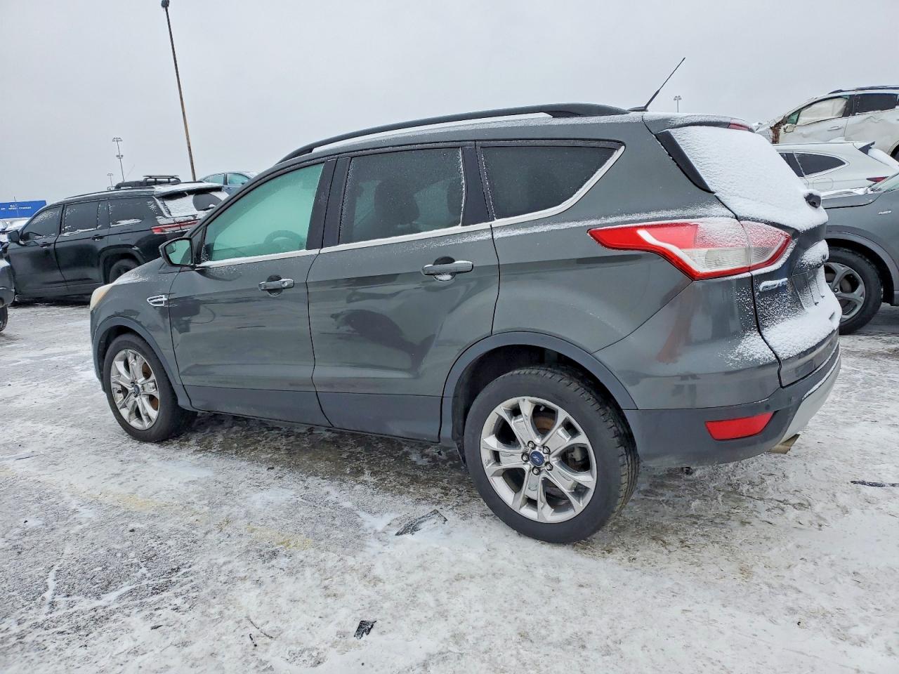 2016 FORD ESCAPE SE photo 2