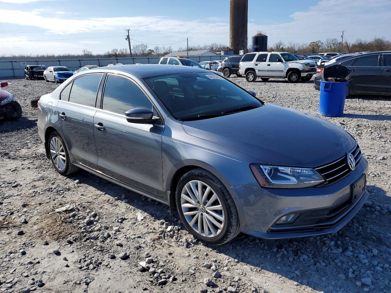2016 VOLKSWAGEN JETTA SEL photo 4