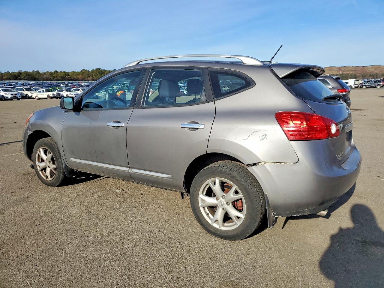 2015 NISSAN ROGUE SELECT S photo 2