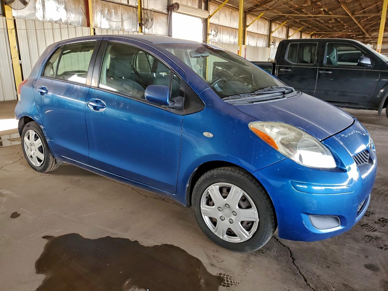 2009 TOYOTA YARIS photo 4