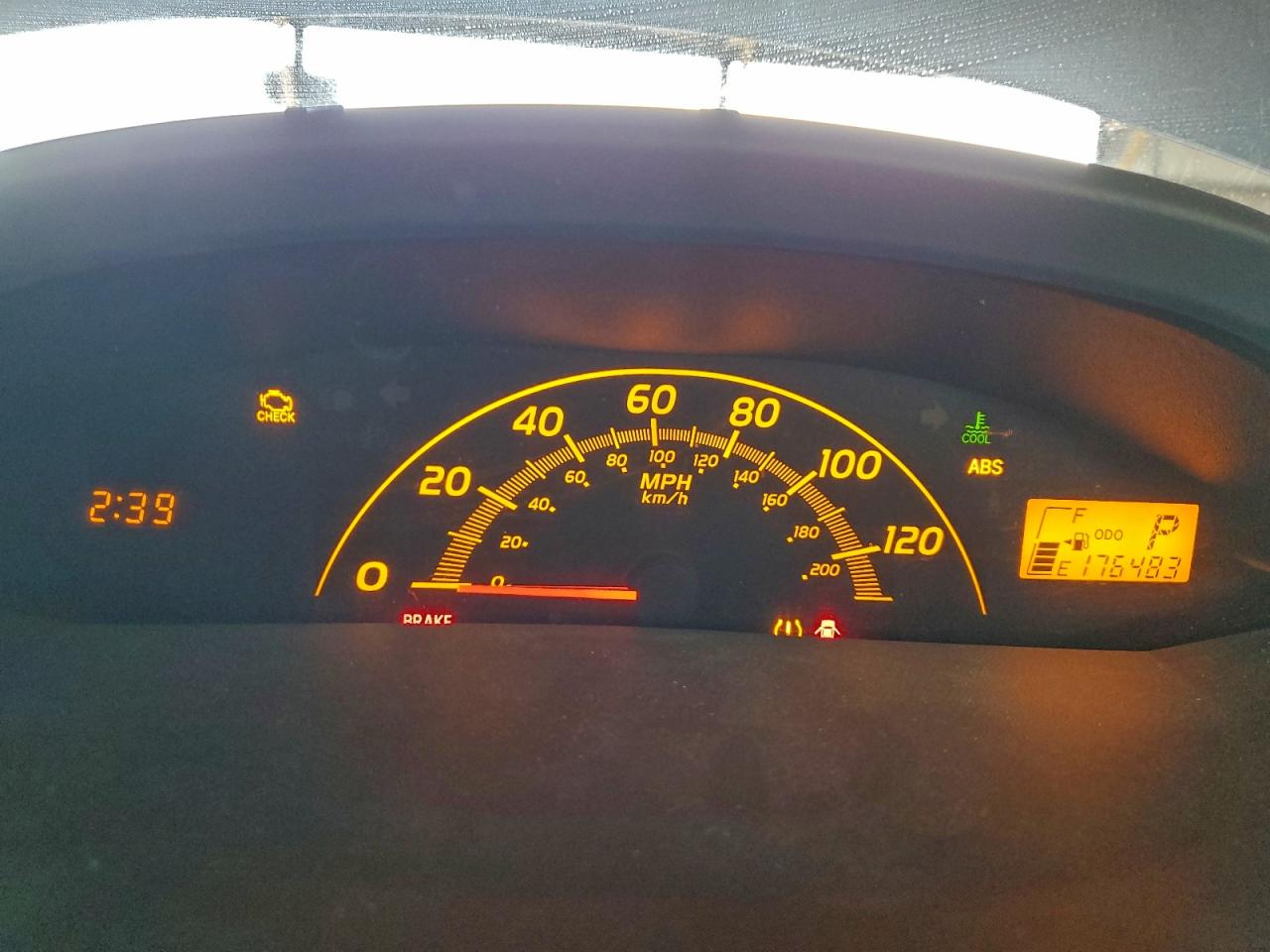 2009 TOYOTA YARIS photo 9