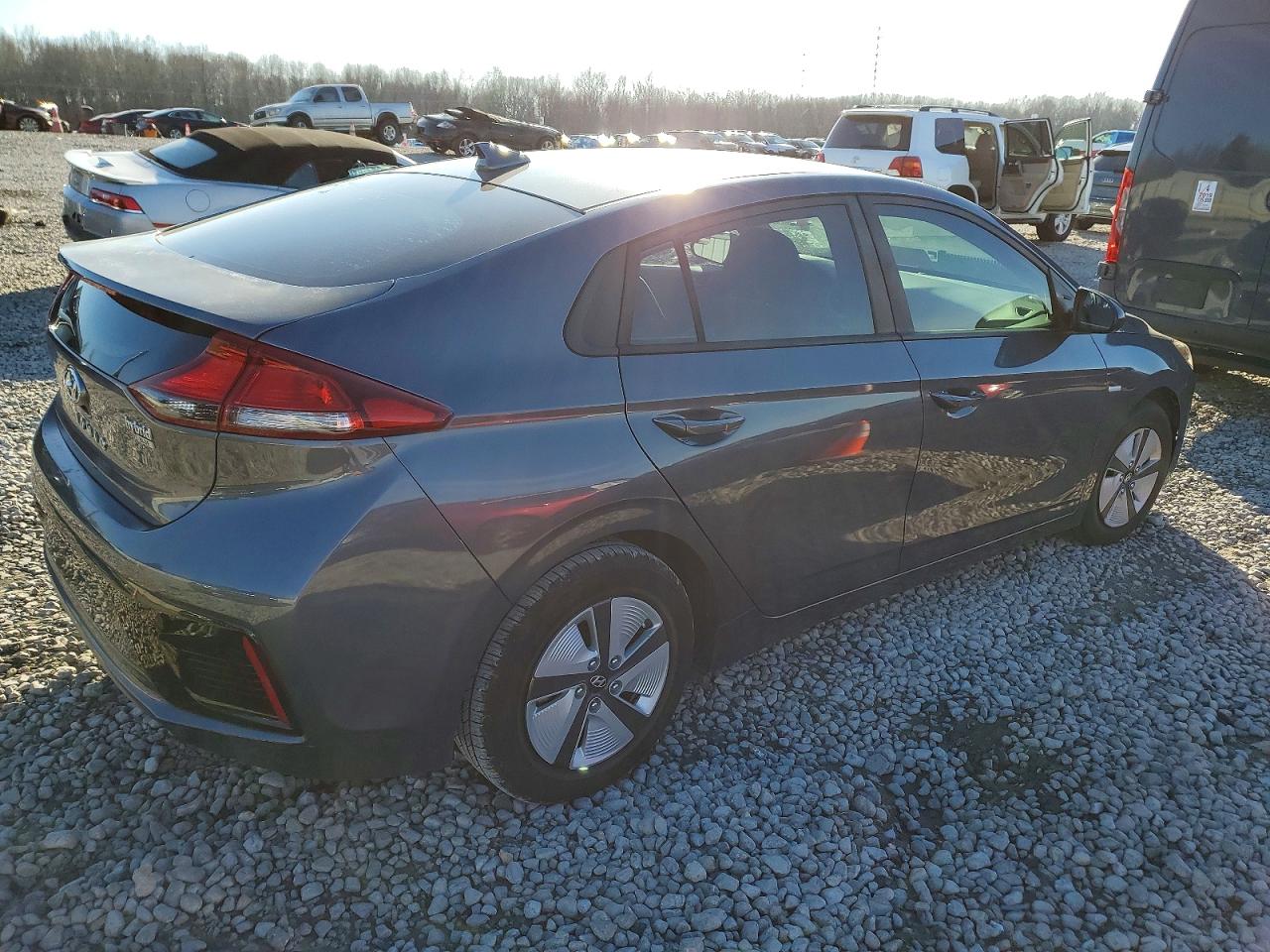 2017 HYUNDAI IONIQ BLUE photo 3