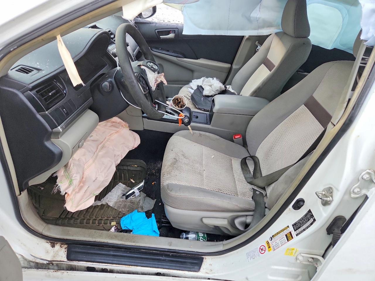 2013 TOYOTA CAMRY L photo 7
