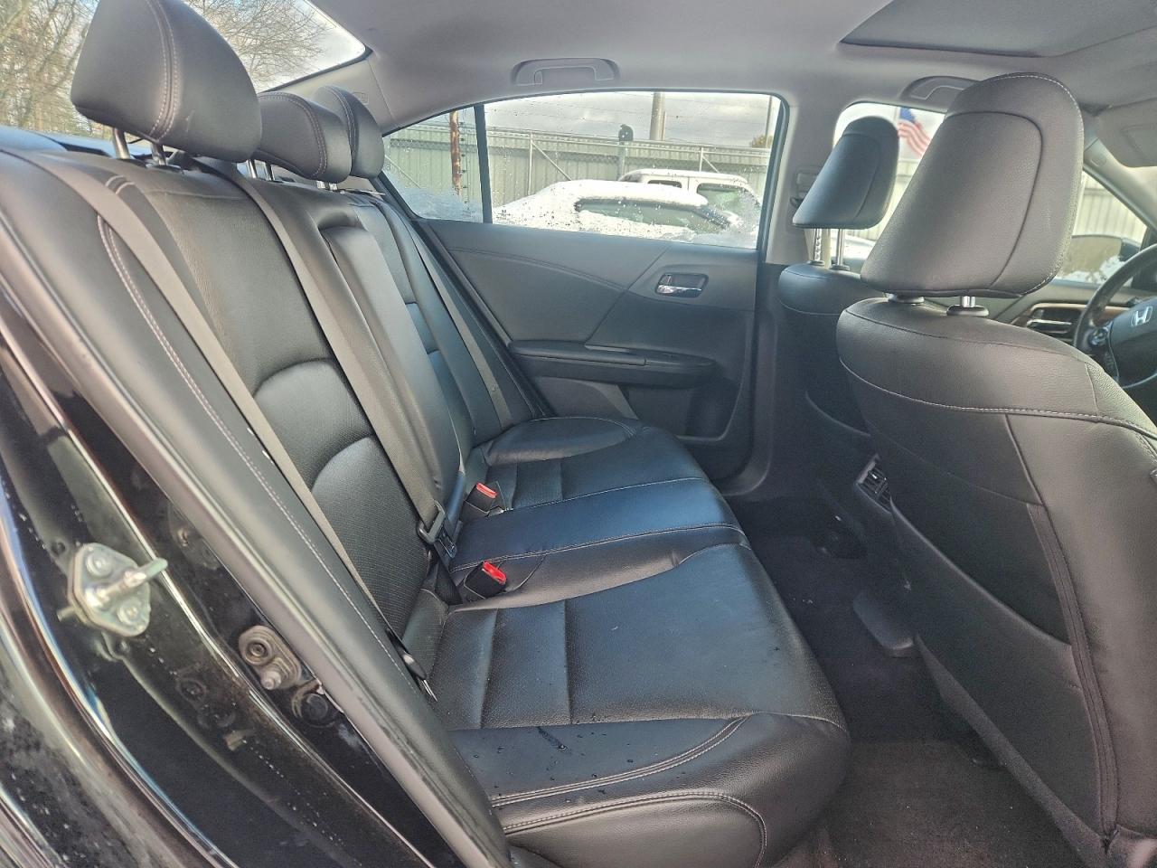 2017 HONDA ACCORD EXL photo 10