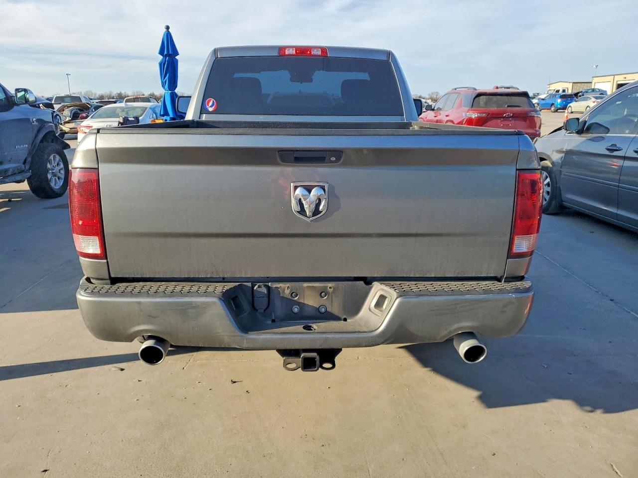 2013 RAM 1500 ST photo 6
