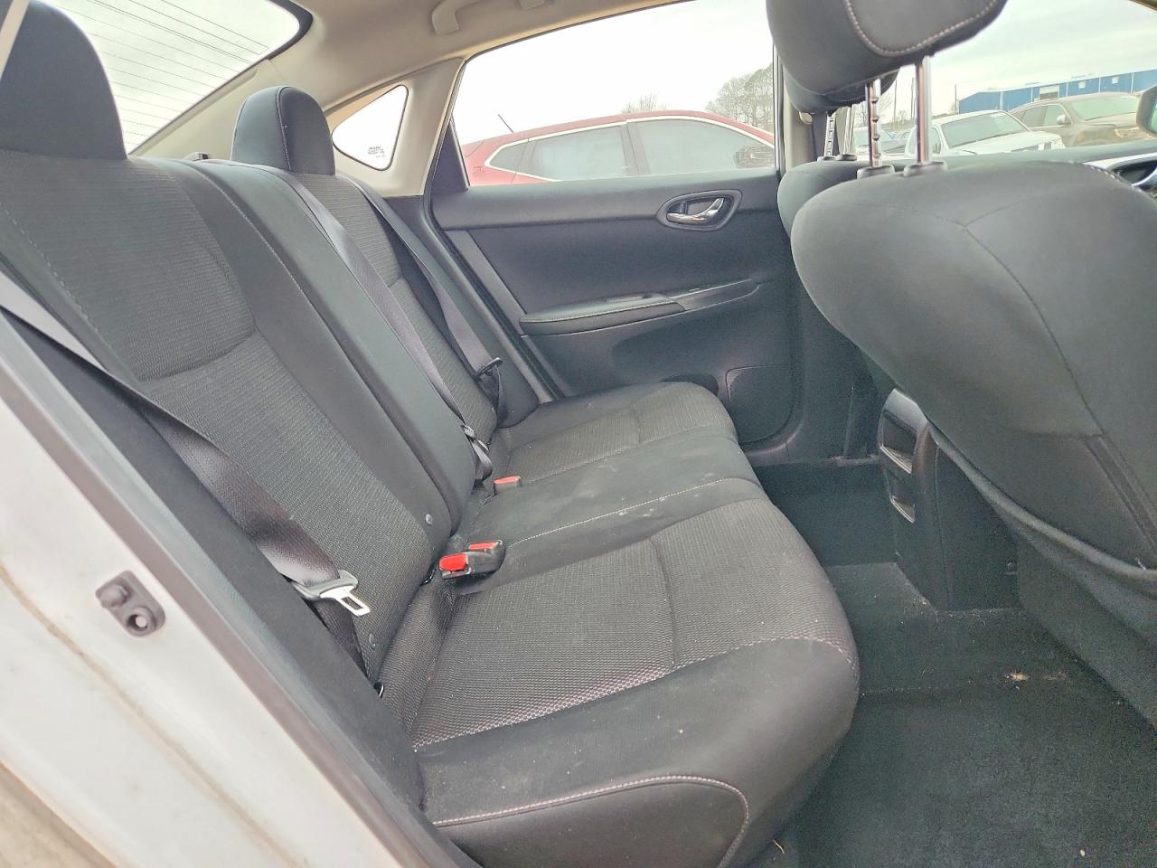 2019 NISSAN SENTRA S photo 10