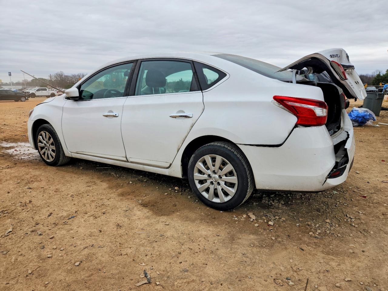 2019 NISSAN SENTRA S photo 2