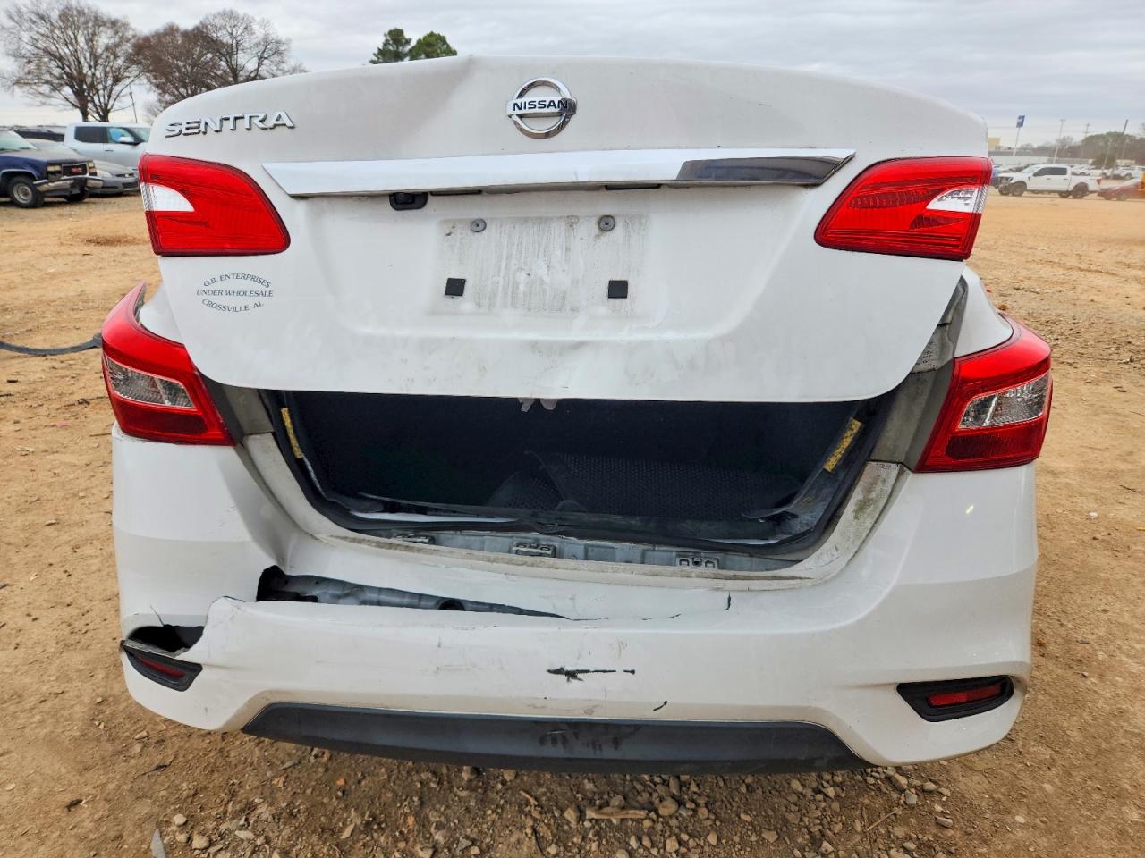 2019 NISSAN SENTRA S photo 6