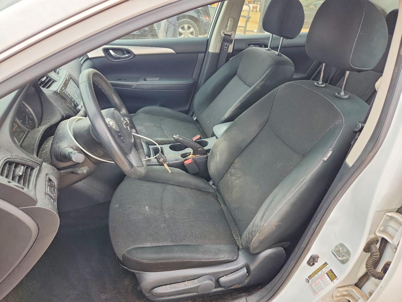 2019 NISSAN SENTRA S photo 7