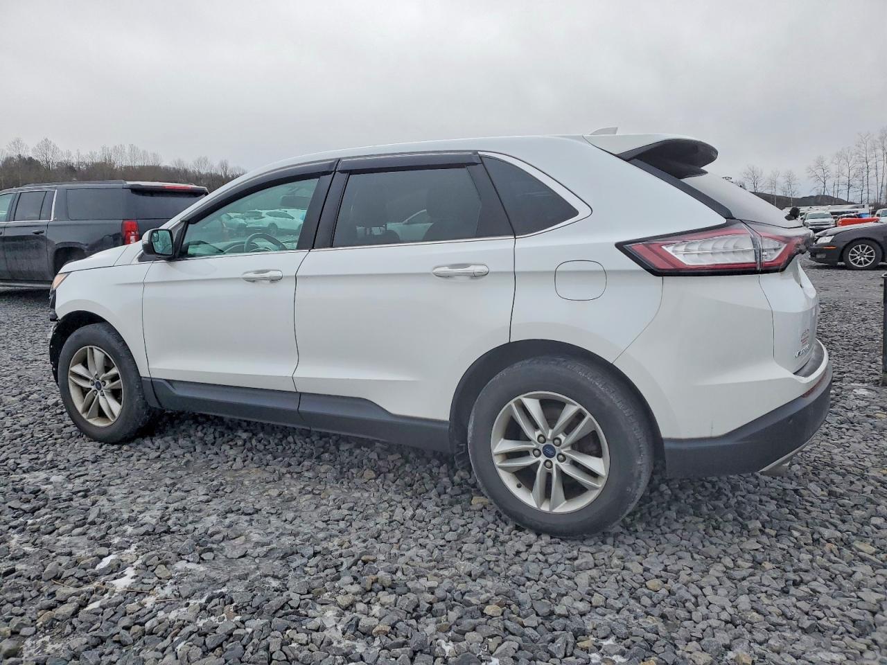 2015 FORD EDGE SEL photo 2