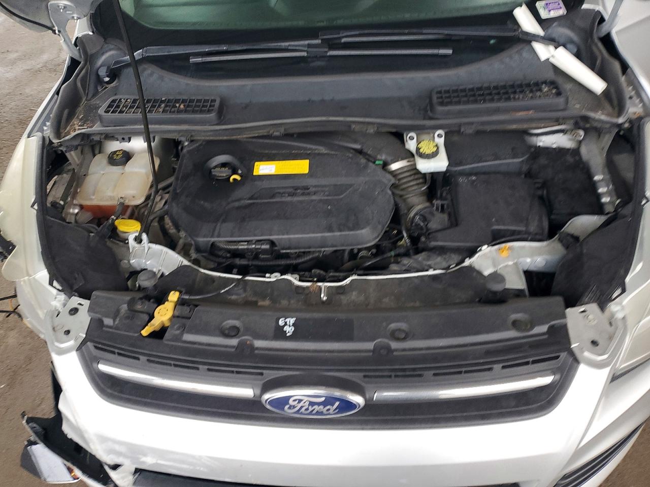 2016 FORD ESCAPE SE photo 12