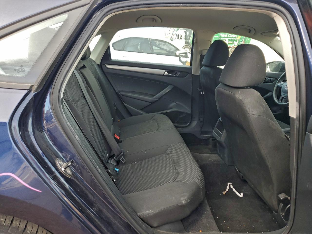 2012 VOLKSWAGEN PASSAT S photo 10