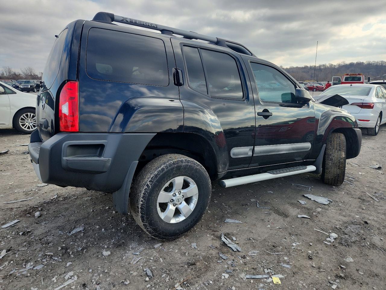 2011 NISSAN XTERRA X photo 3