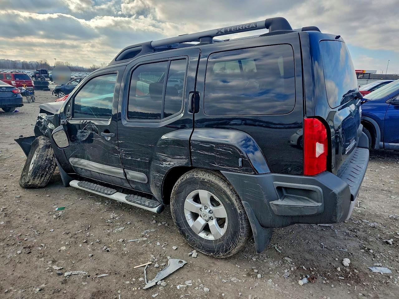 2011 NISSAN XTERRA X photo 2