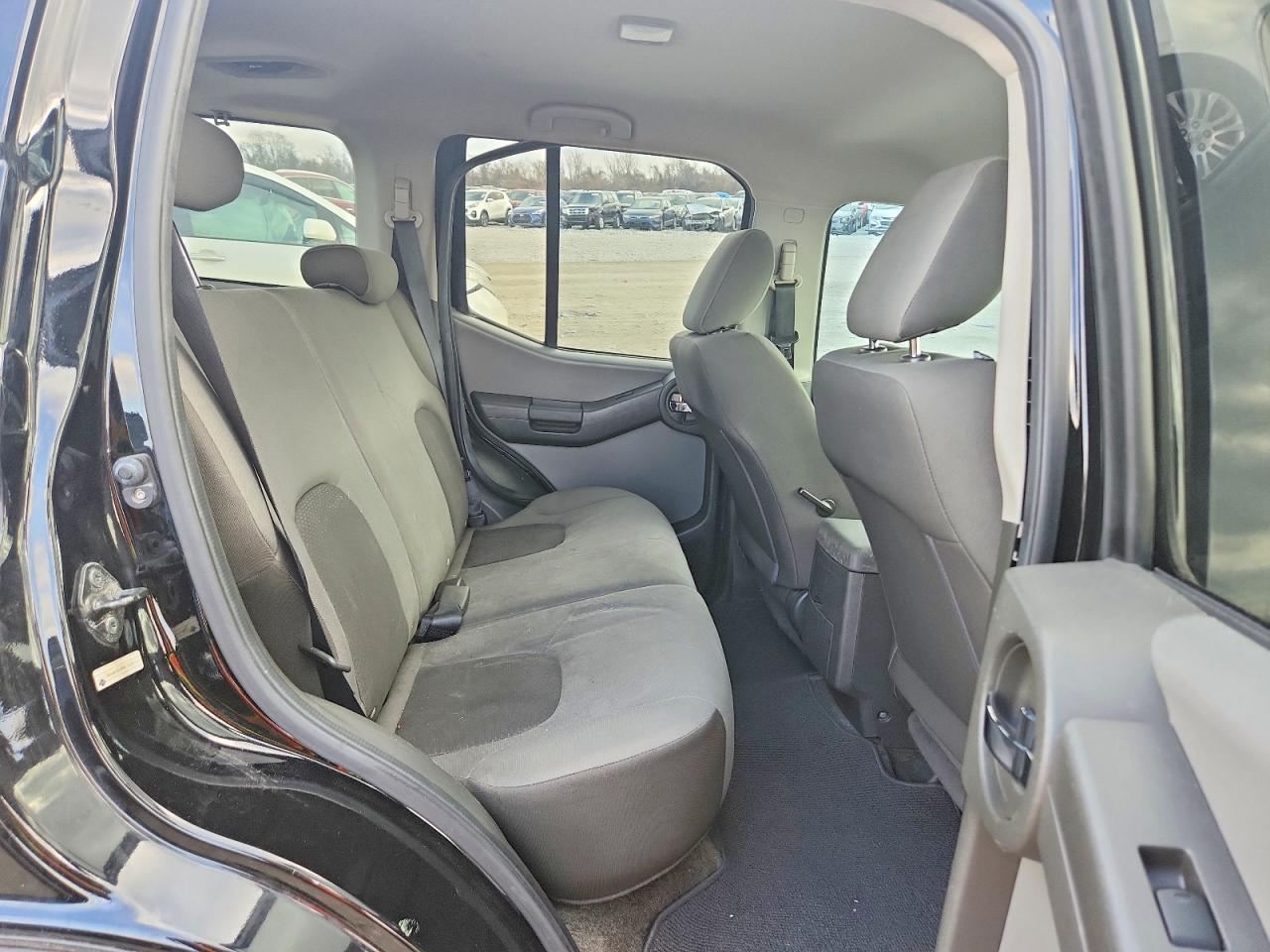 2011 NISSAN XTERRA X photo 11