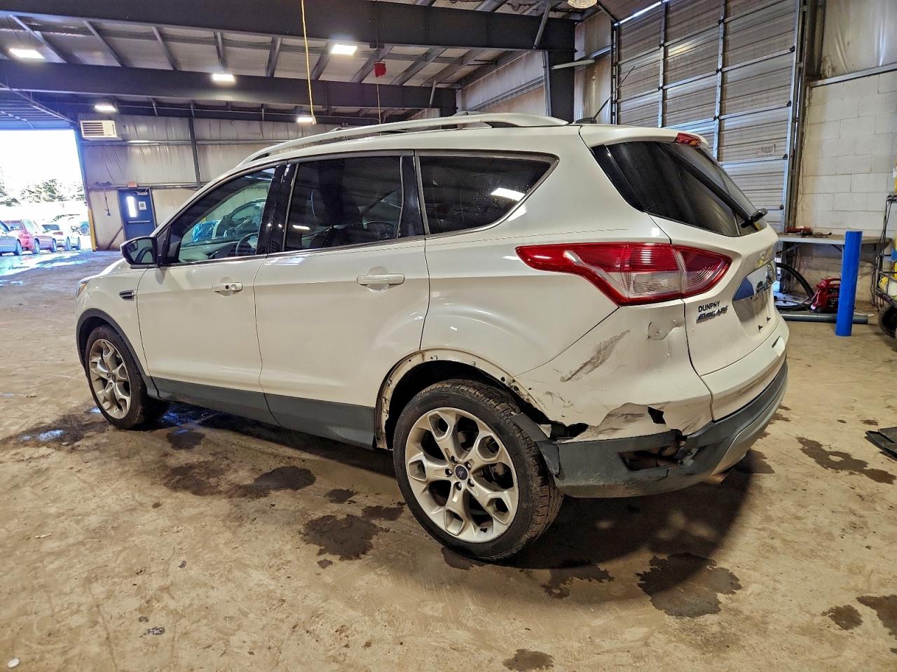 2016 FORD ESCAPE TITANIUM photo 2