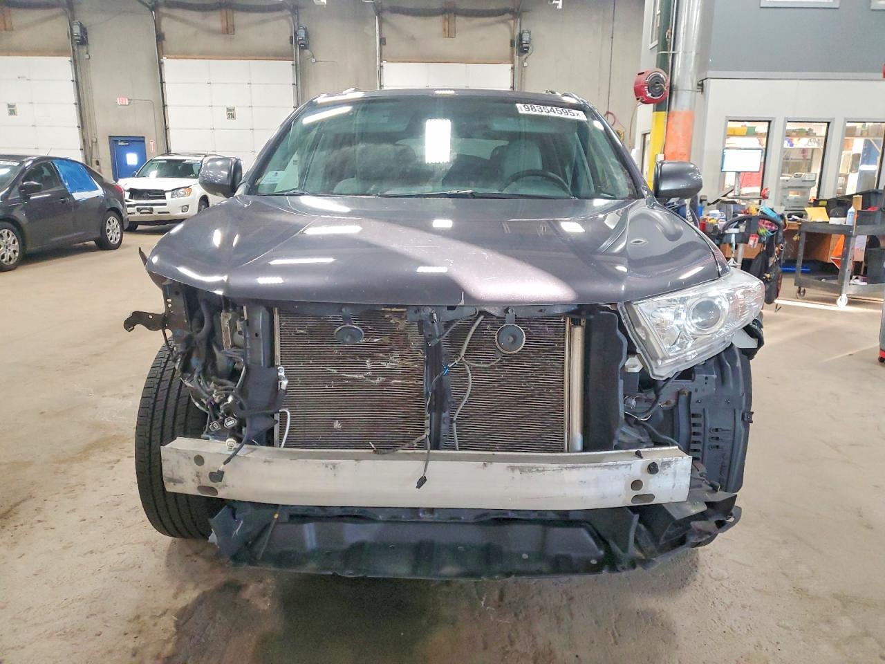 2013 TOYOTA HIGHLANDER LIMITED photo 5