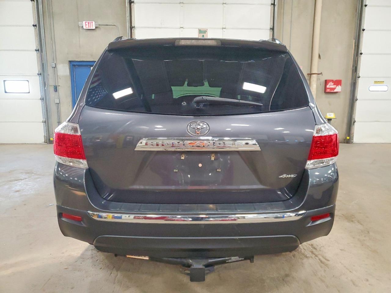 2013 TOYOTA HIGHLANDER LIMITED photo 6