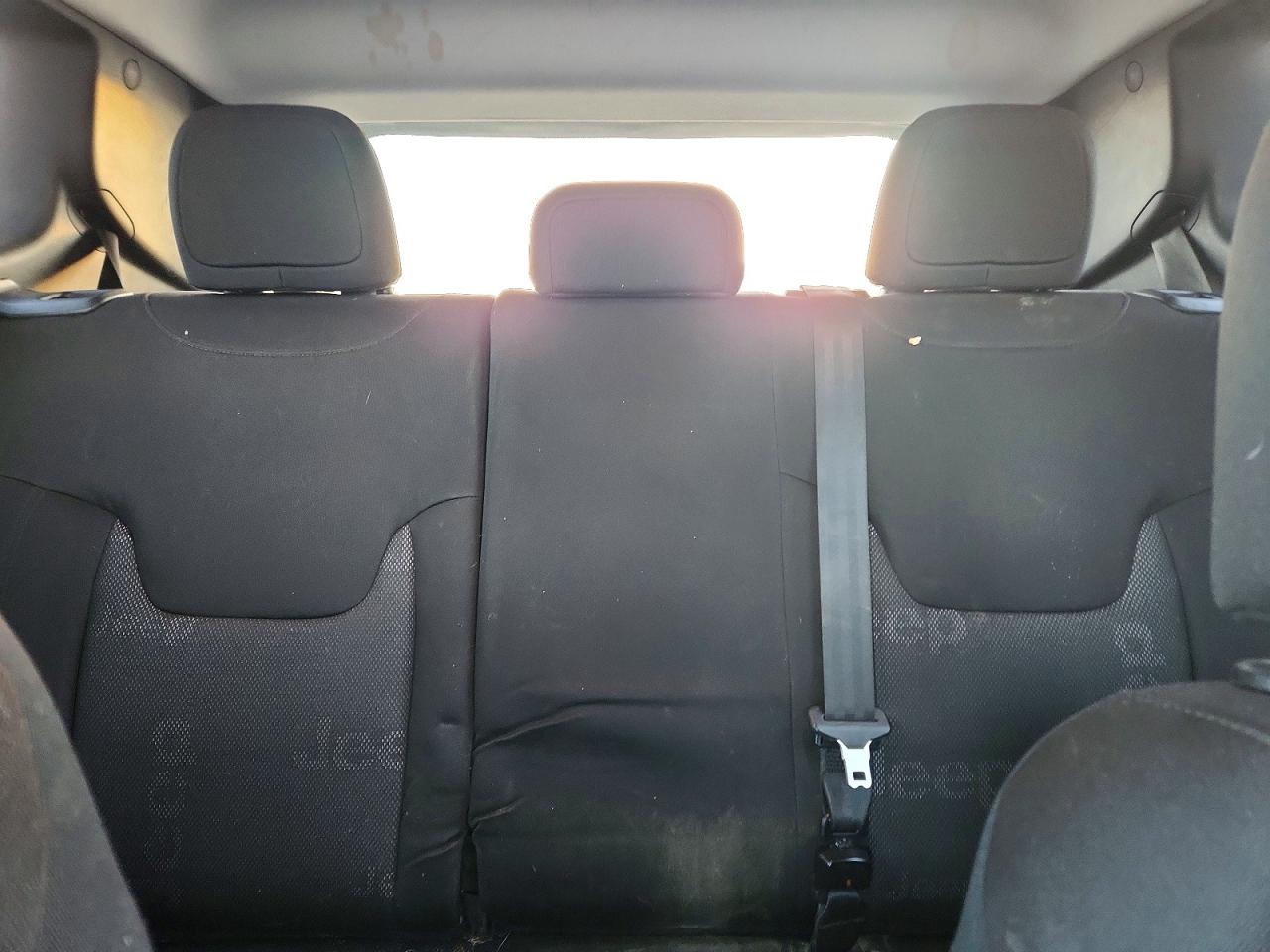 2017 JEEP RENEGADE LATITUDE photo 10