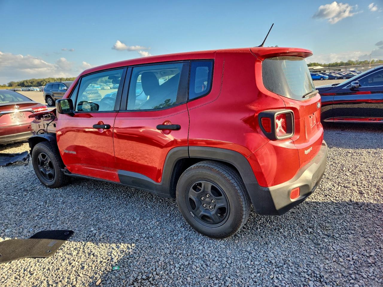 2017 JEEP RENEGADE SPORT photo 2