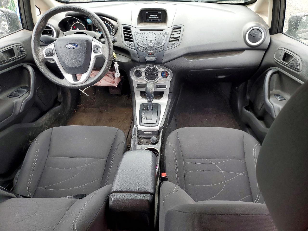 2018 FORD FIESTA SE photo 8
